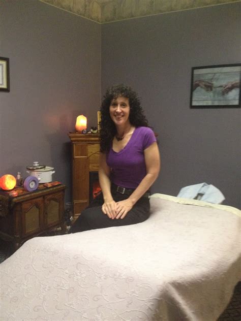 Intimate massage Escort Wendover